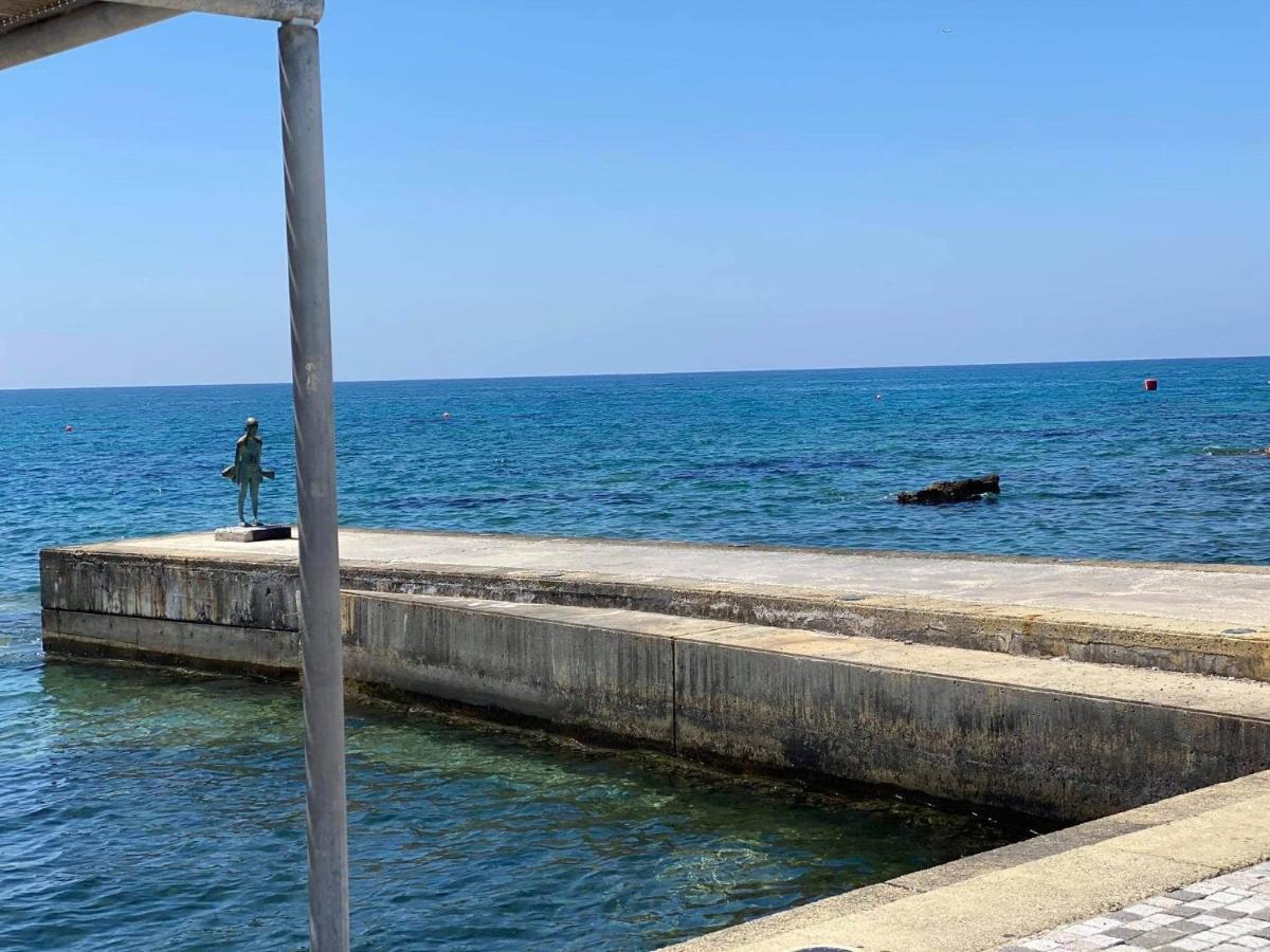 Beachside Apartment In Kato Paphos Lighthouse 81 Bagian luar foto