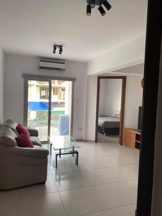 Beachside Apartment In Kato Paphos Lighthouse 81 Bagian luar foto