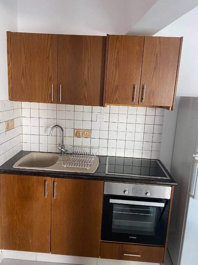 Beachside Apartment In Kato Paphos Lighthouse 81 Bagian luar foto